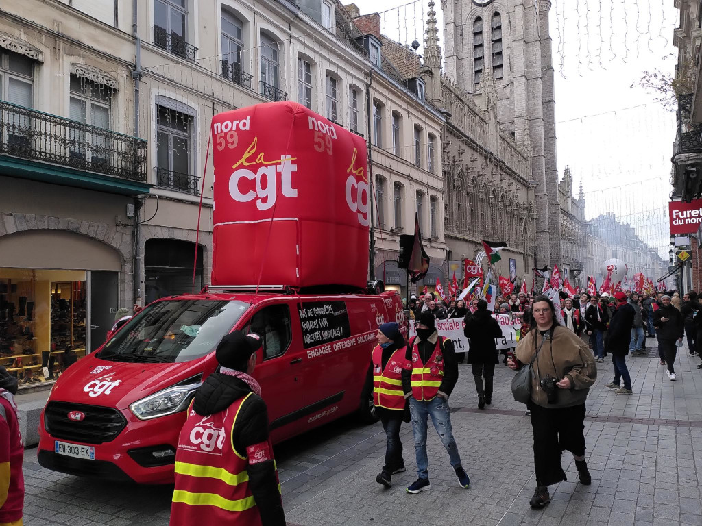 Photographie du camion de la CGT